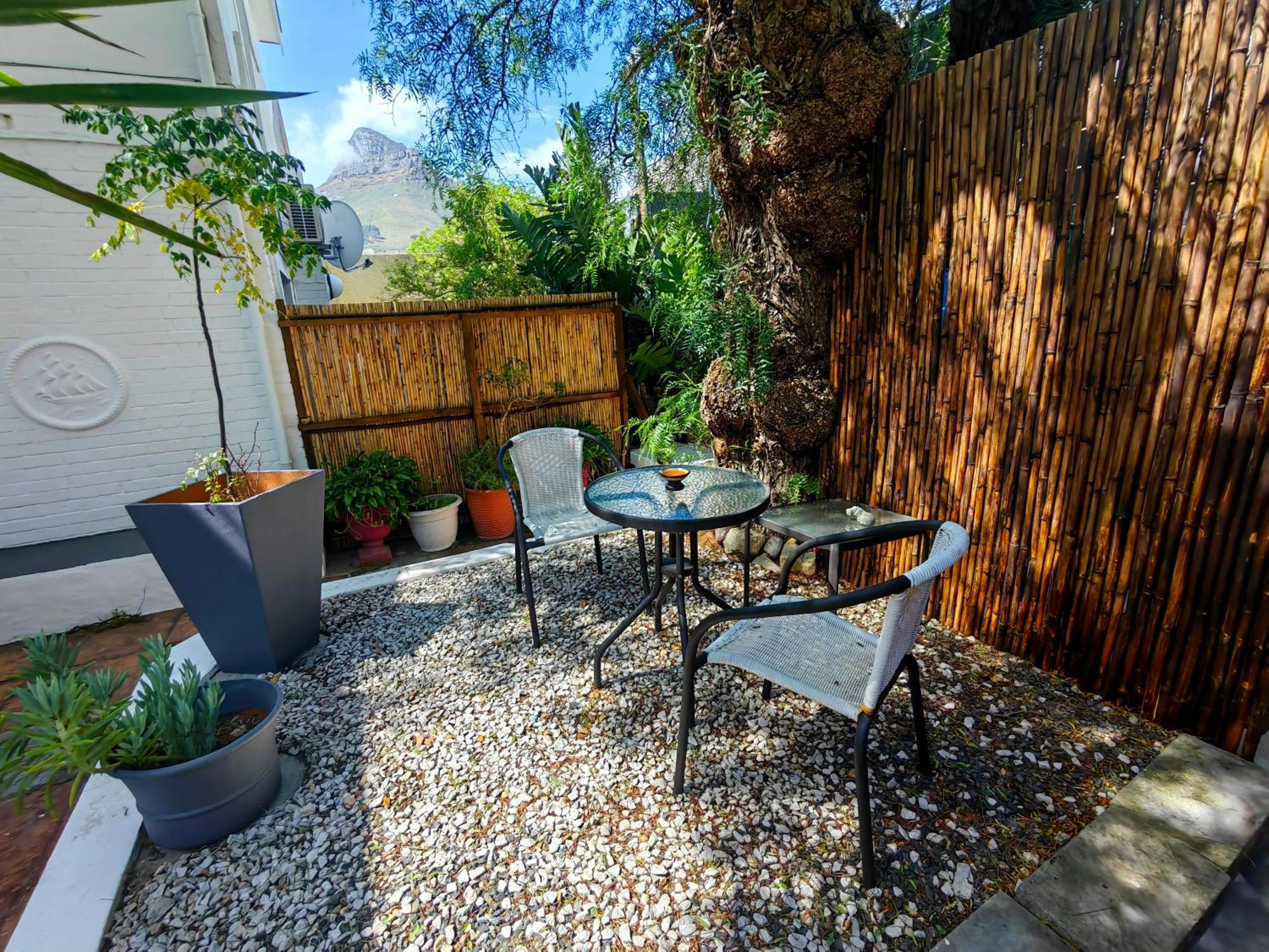 Swiss Cottage Guest House Le Cap Extérieur photo